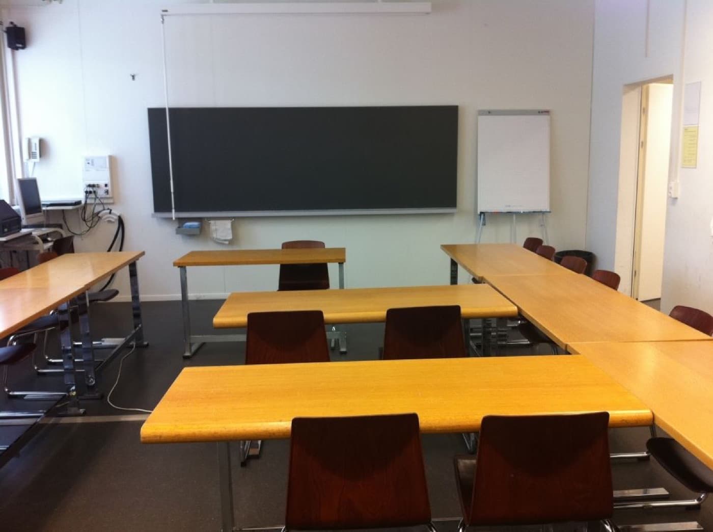 GLT-A-01 room view