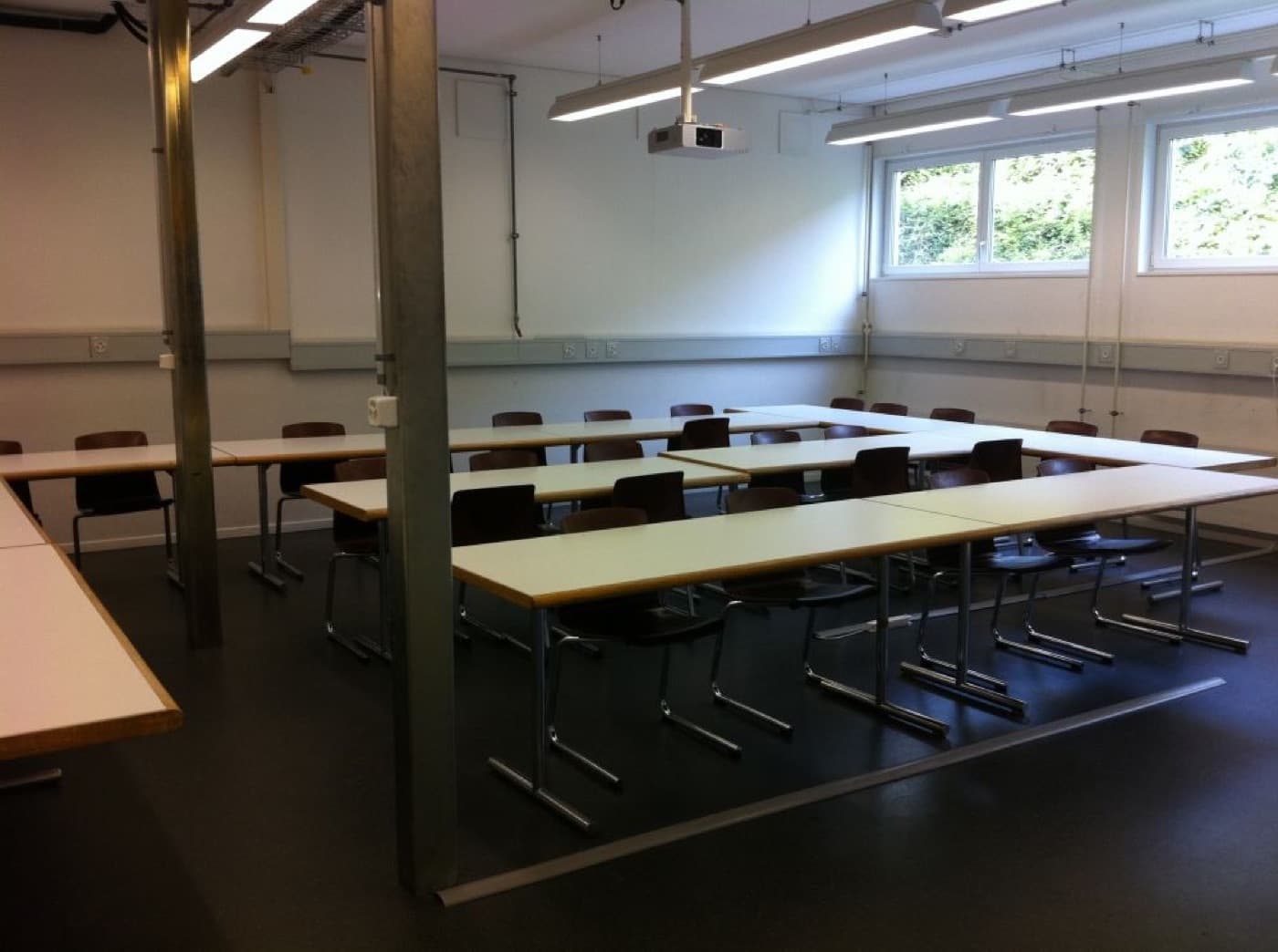 GLT-A-03 room view