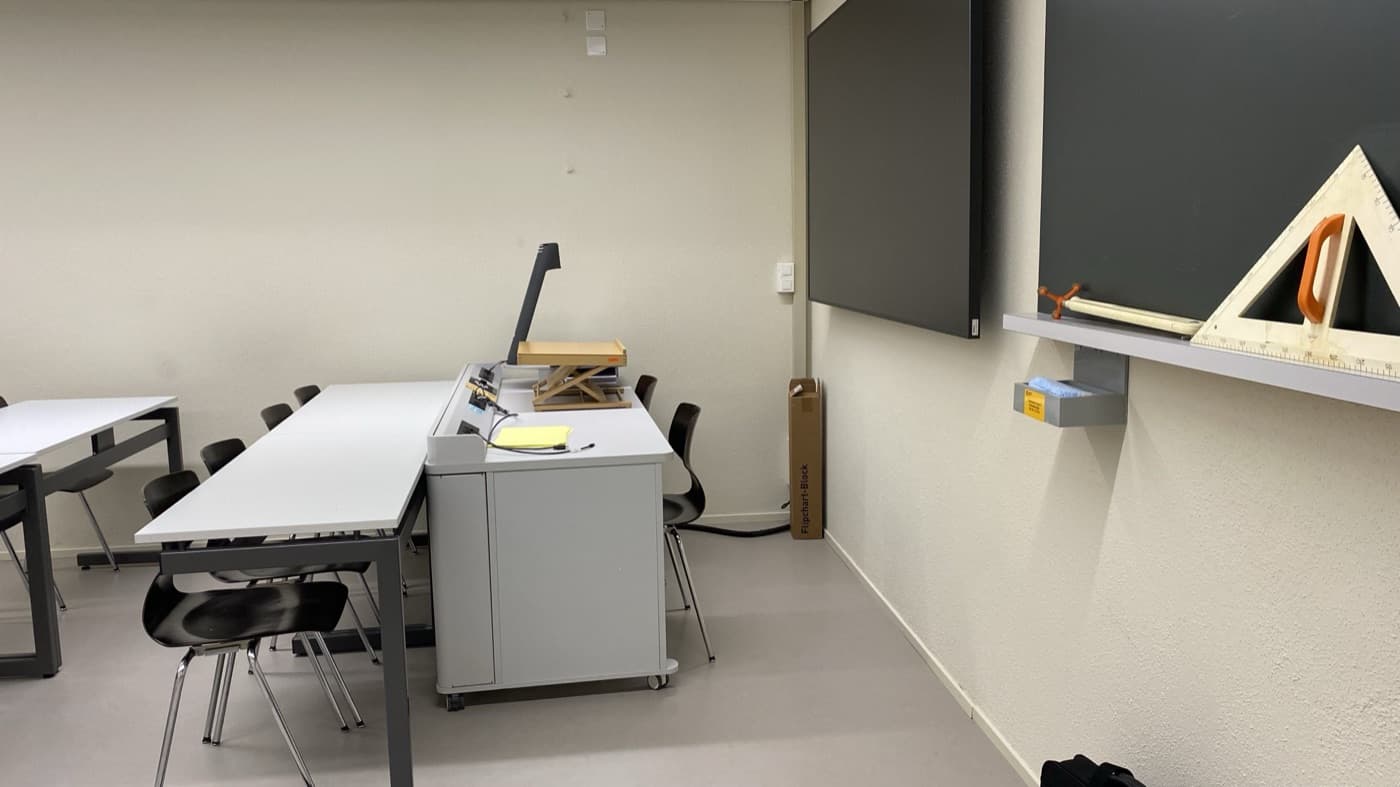 HAH-E-6 Seminarraum room view
