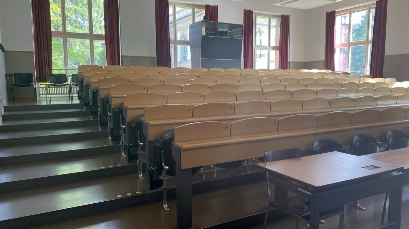 KOL-F-121 Hörsaal room view