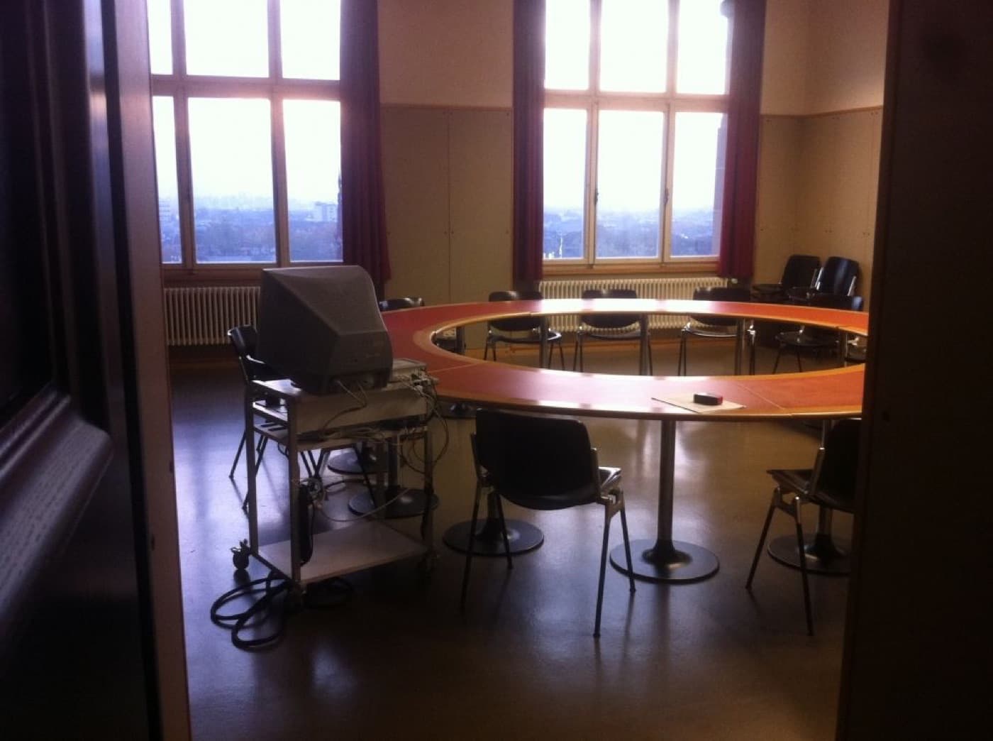 KOL-G-210 Seminarraum room view