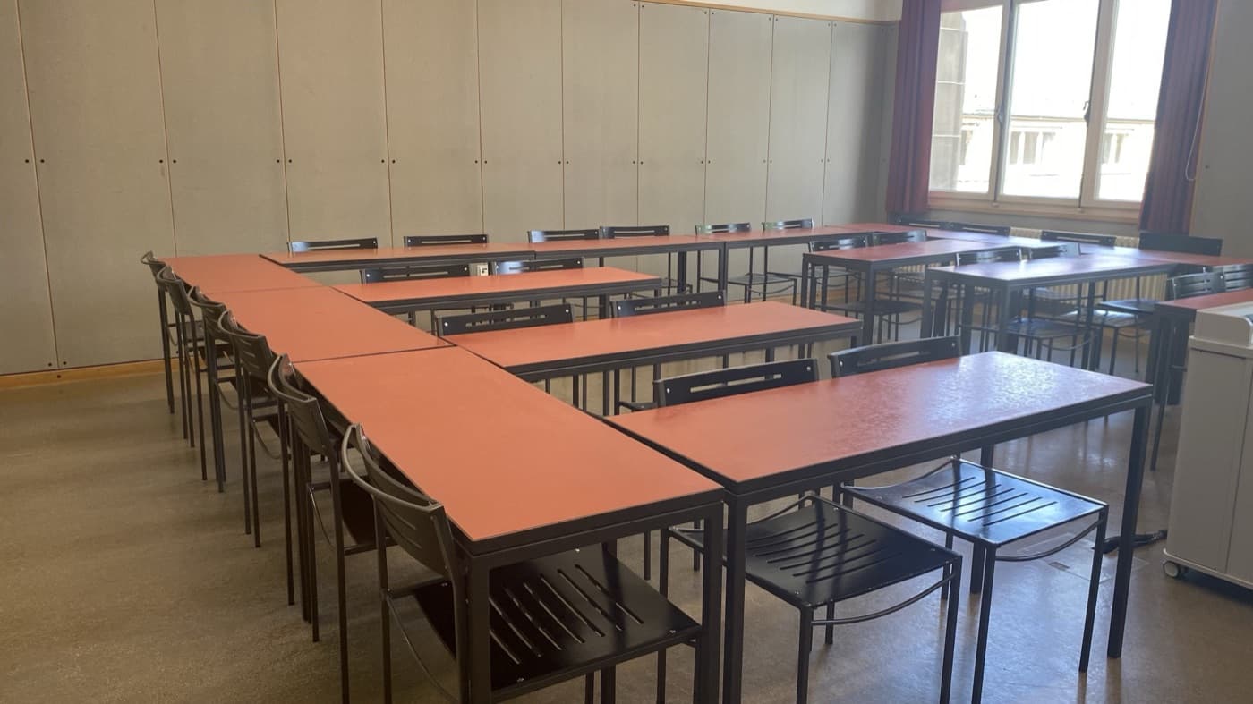KOL-G-220 Seminarraum room view