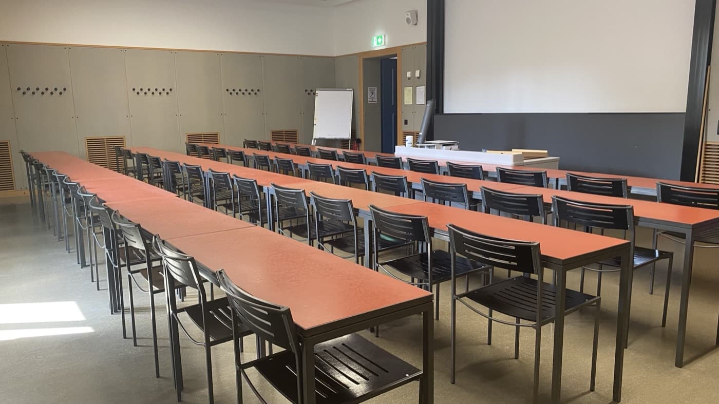 KOL-H-321 Seminarraum room view