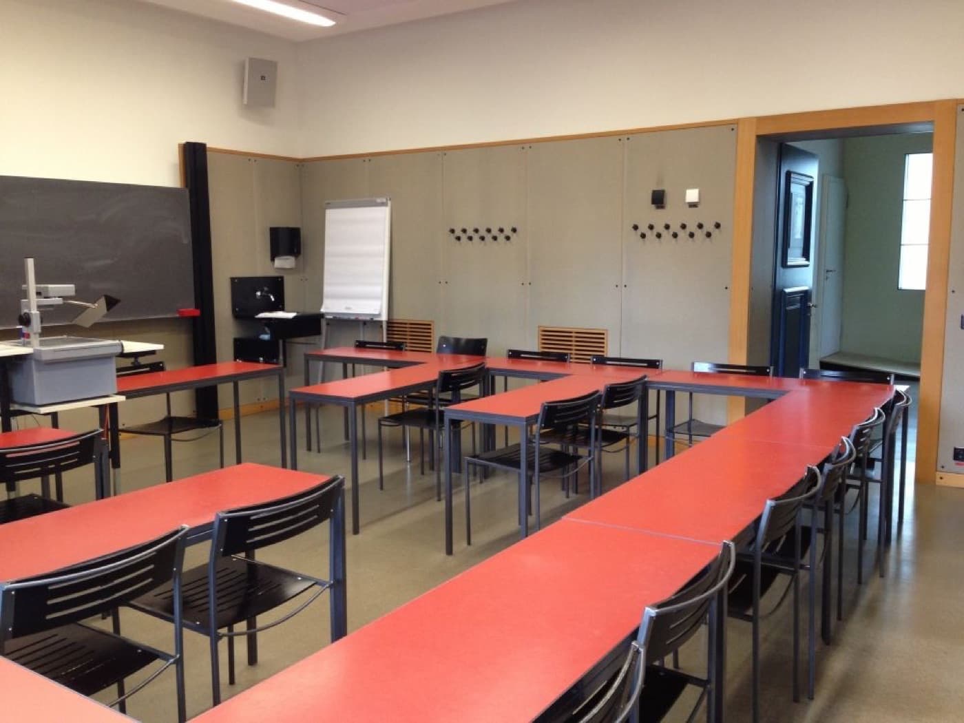 KOL-H-322 Seminarraum room view