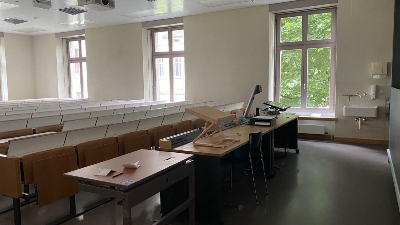 RAK-E-8 Hörsaal room view
