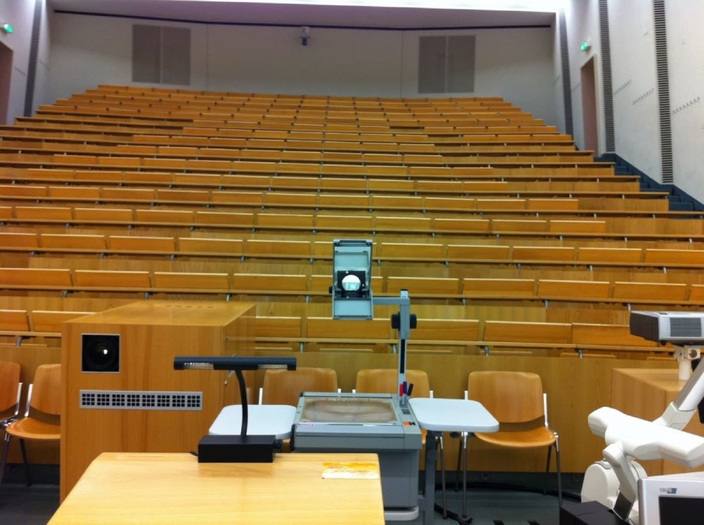 SOD-1-102 Hörsaal room view