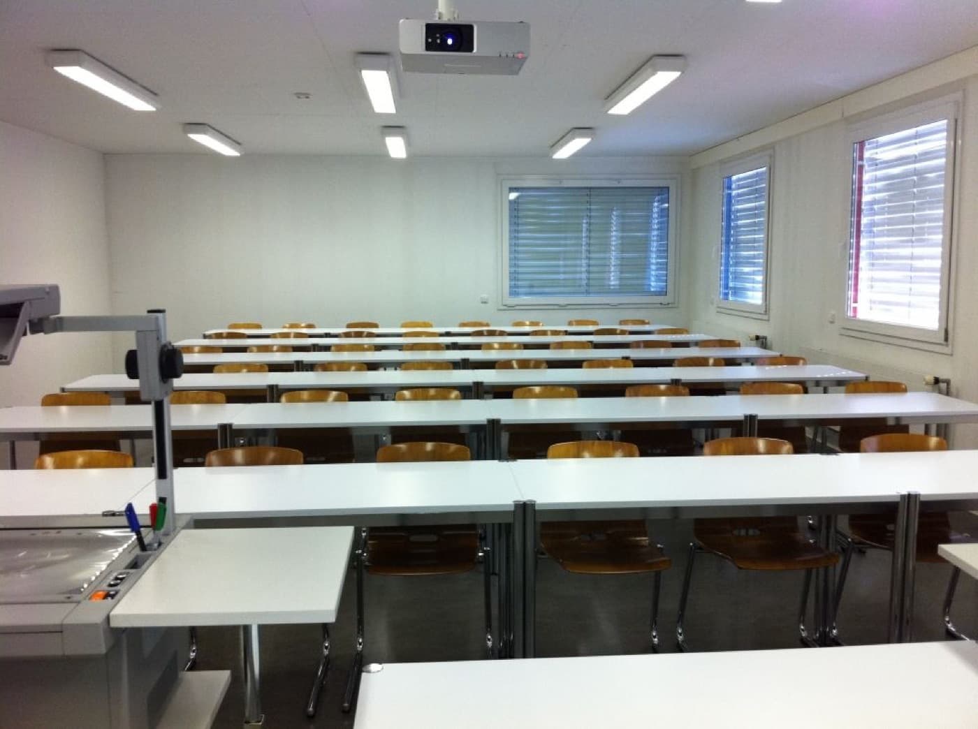 SOE-E-2 Seminarraum room view