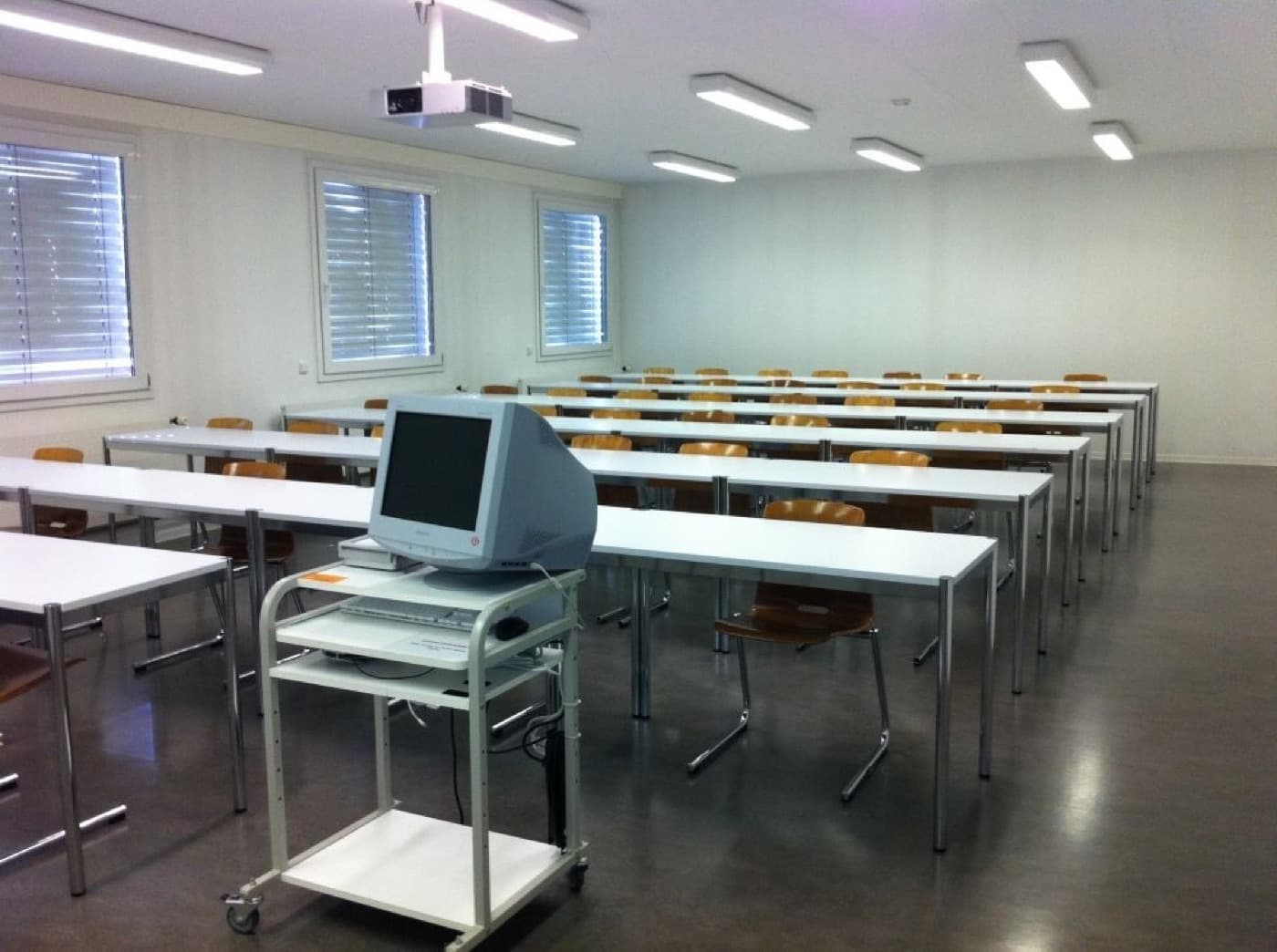 SOE-F-7 Seminarraum room view